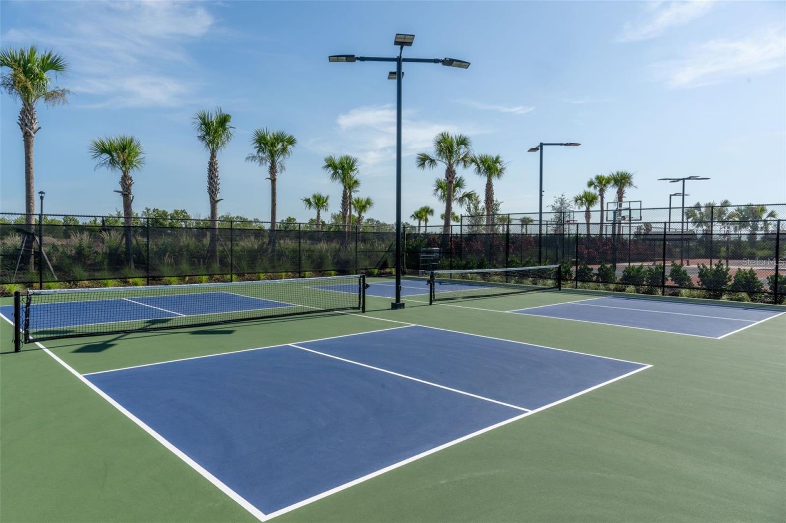 STAR FARMS - Residential