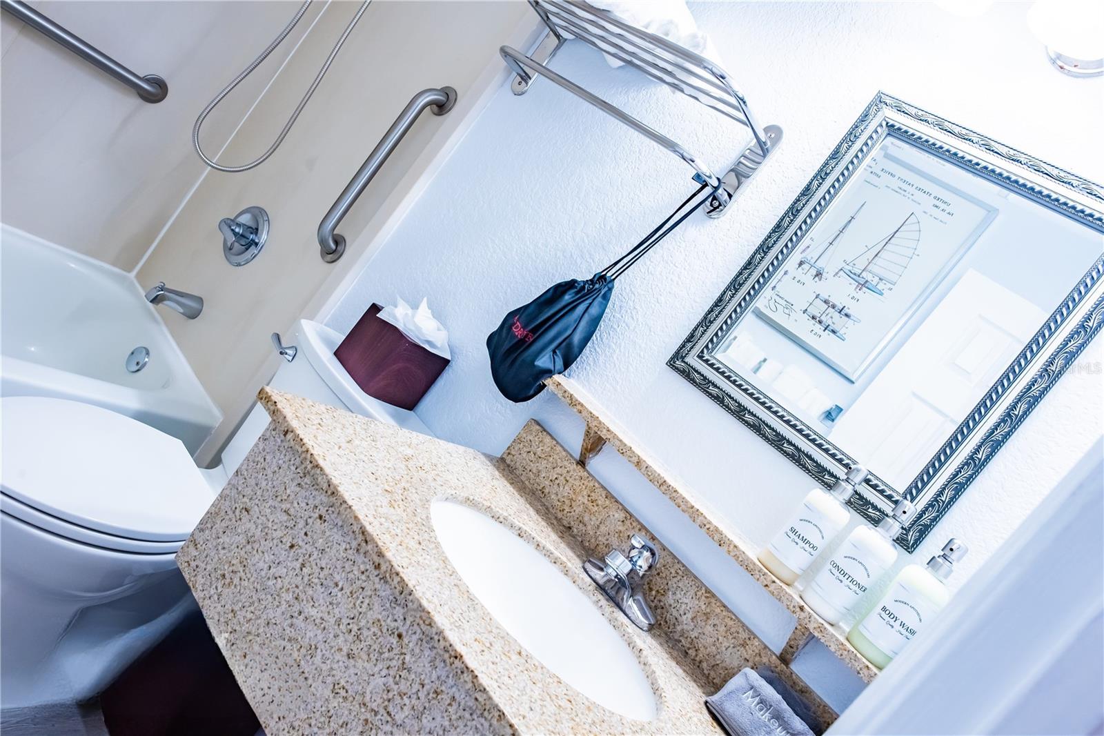 SAILPORT RESORT CONDO ON - Residential