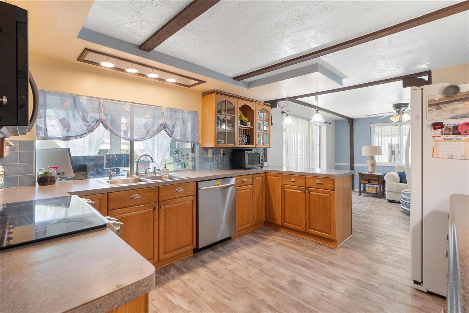 BEACON WOODS VILLAGE - Residential