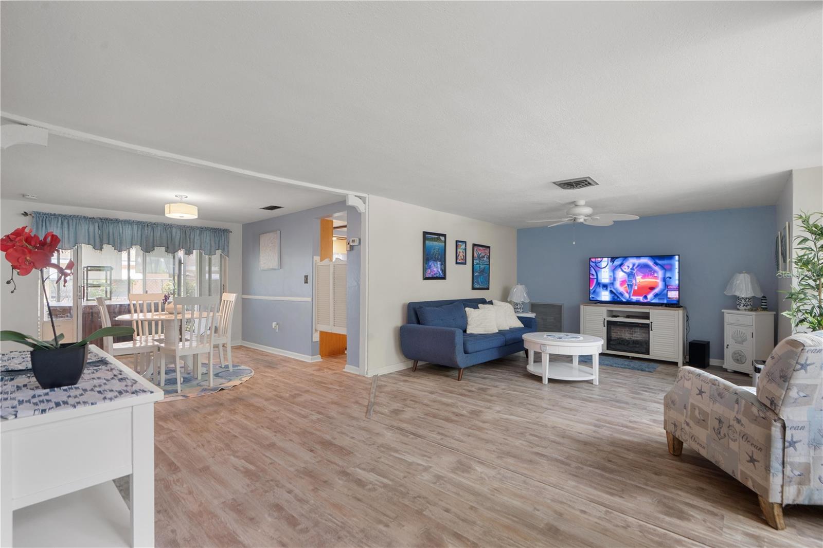 BEACON WOODS VILLAGE - Residential