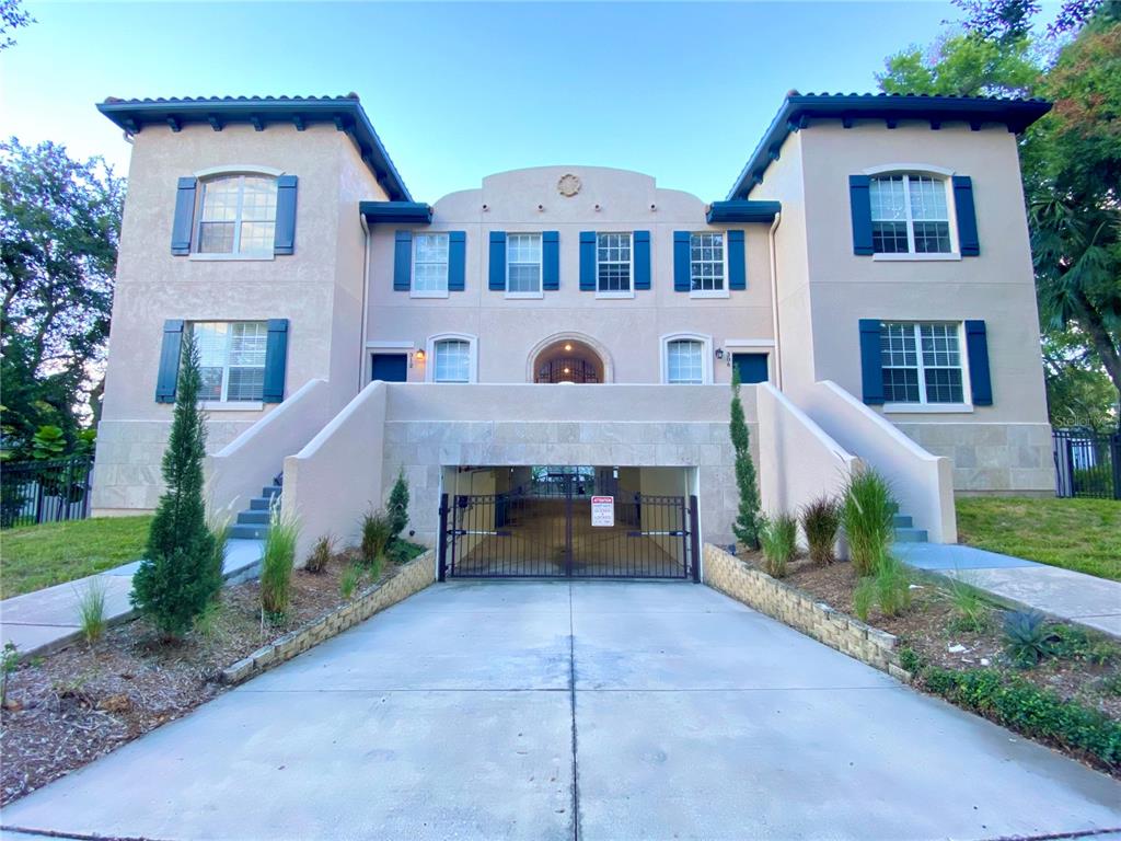VILLAS/LK IVANHOE - Residential Lease