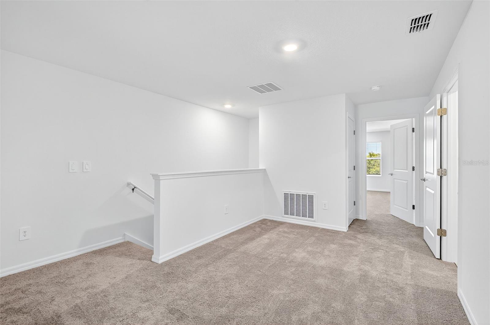 STONEGATE PRESERVE PH III - Residential Lease