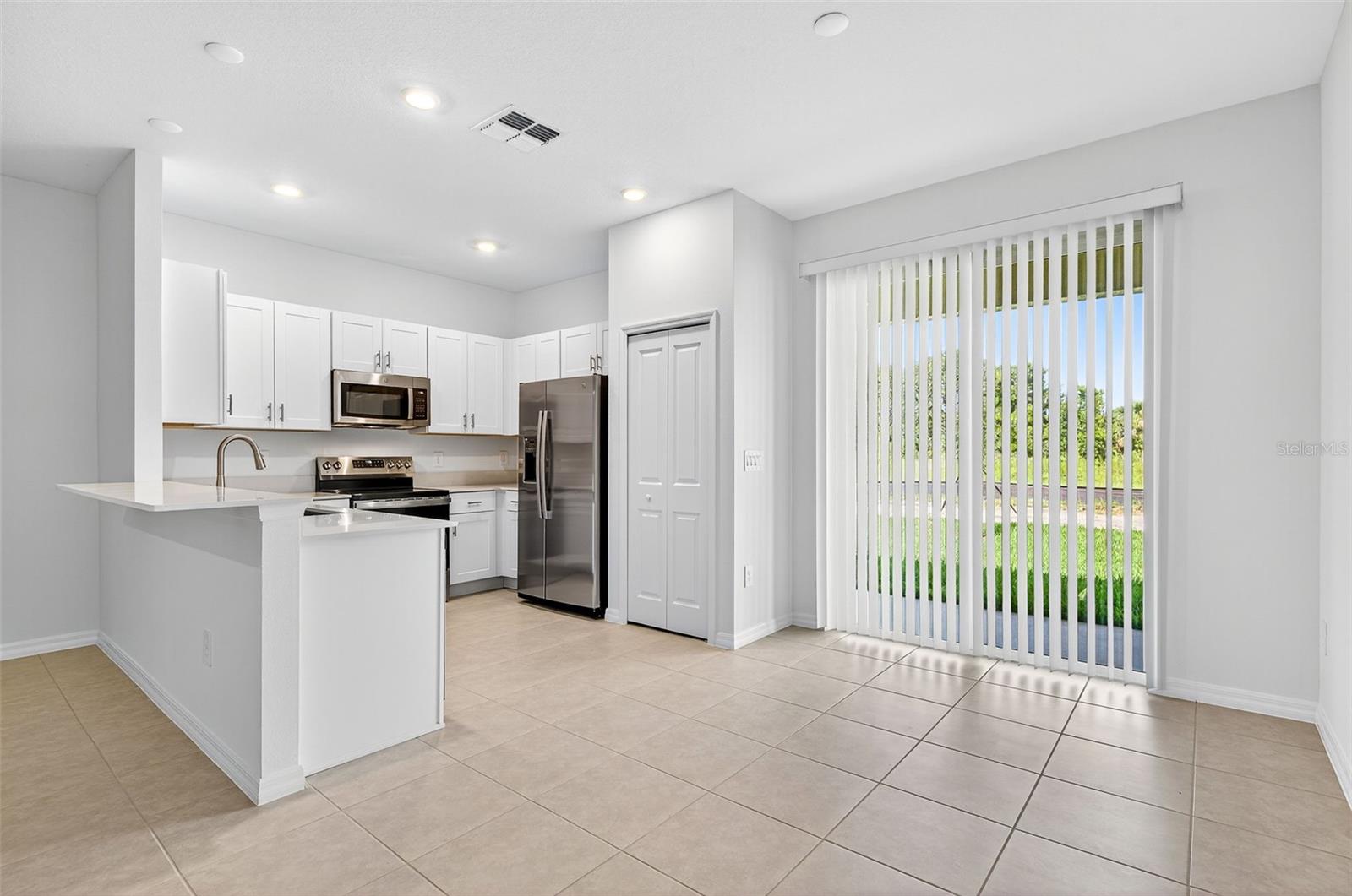 STONEGATE PRESERVE PH III - Residential Lease