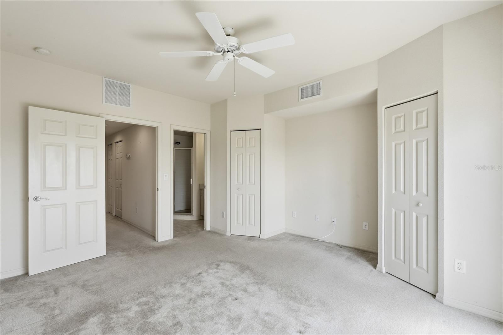 TOWNHOMES DEEP CREEK TR E - Residential
