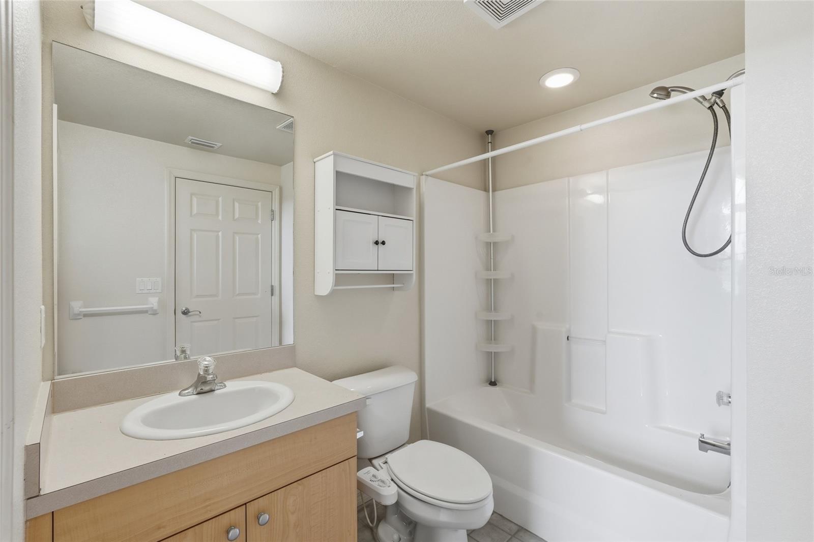 TOWNHOMES DEEP CREEK TR E - Residential