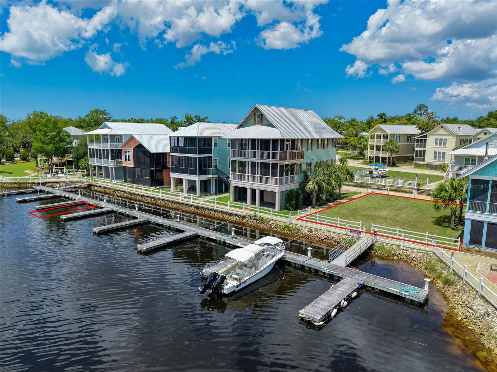 STEINHATCHEE LNDG RESORT - Land