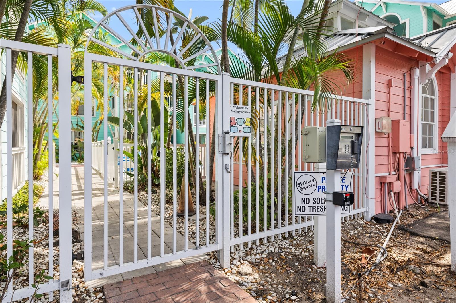 MALLORY SQUARE A CONDO - Residential