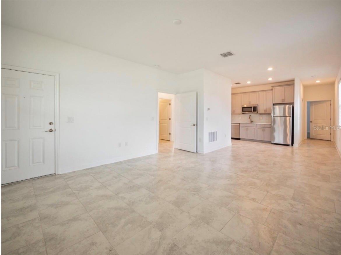 HANOVER LAKES PH 2 - Residential Lease