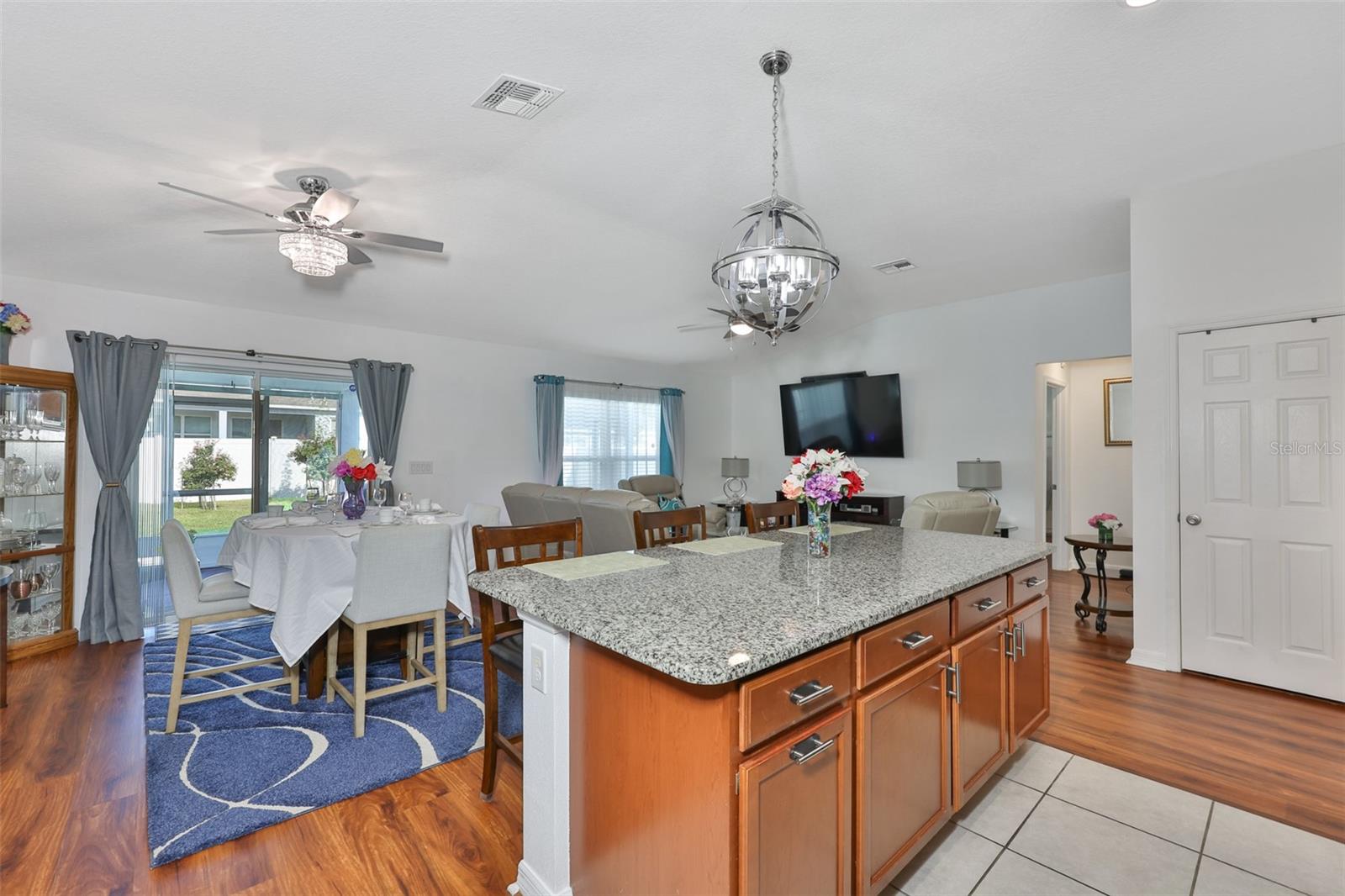 CAYDEN RESERVE - Residential