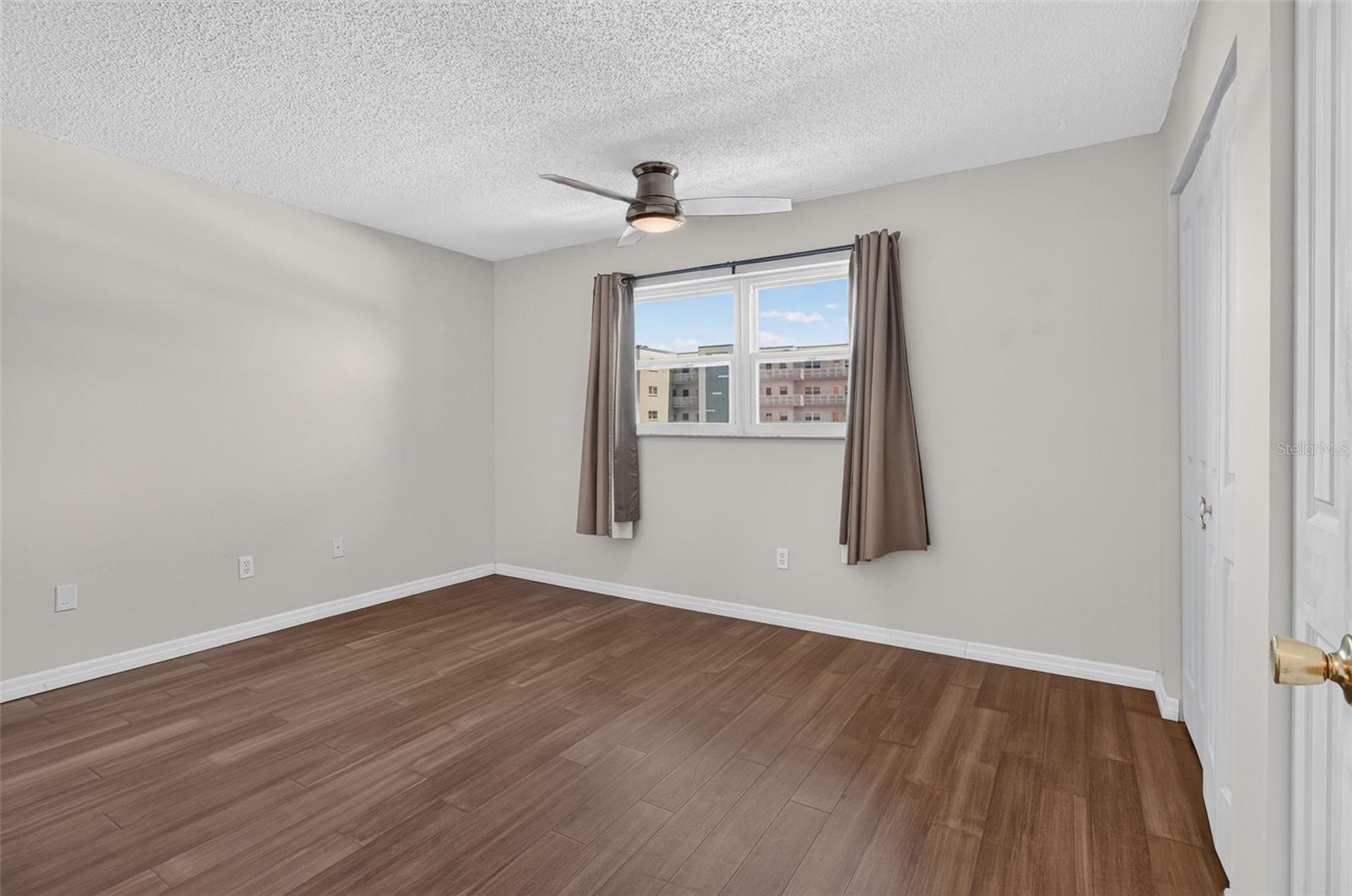 TERRACE PARK OF FIVE TOWNS - Residential