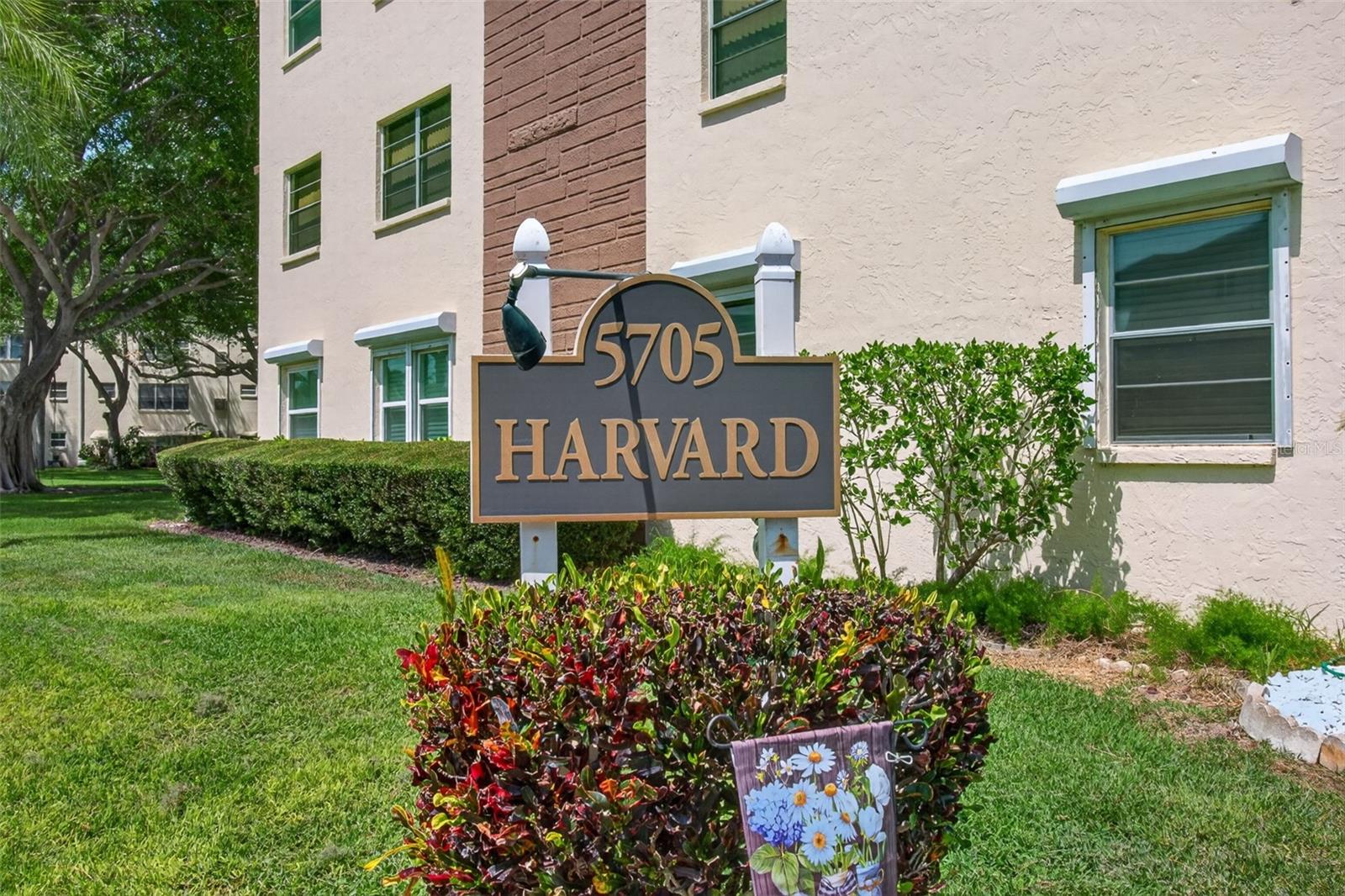 TERRACE PARK OF FIVE TOWNS - Residential