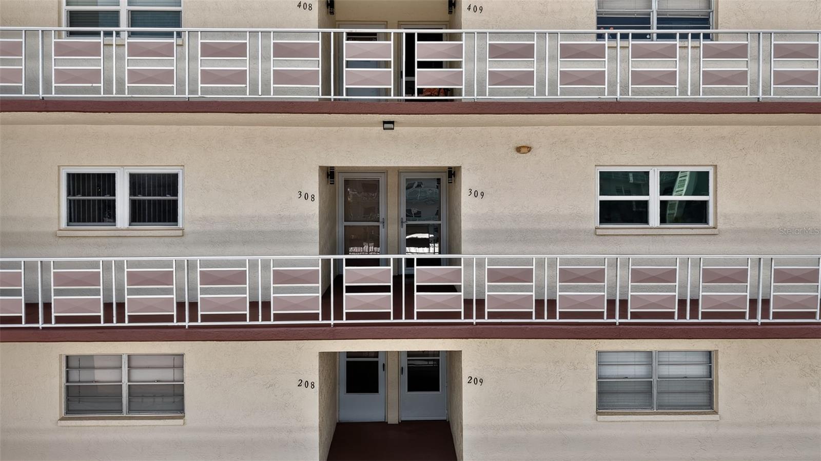 TERRACE PARK OF FIVE TOWNS - Residential