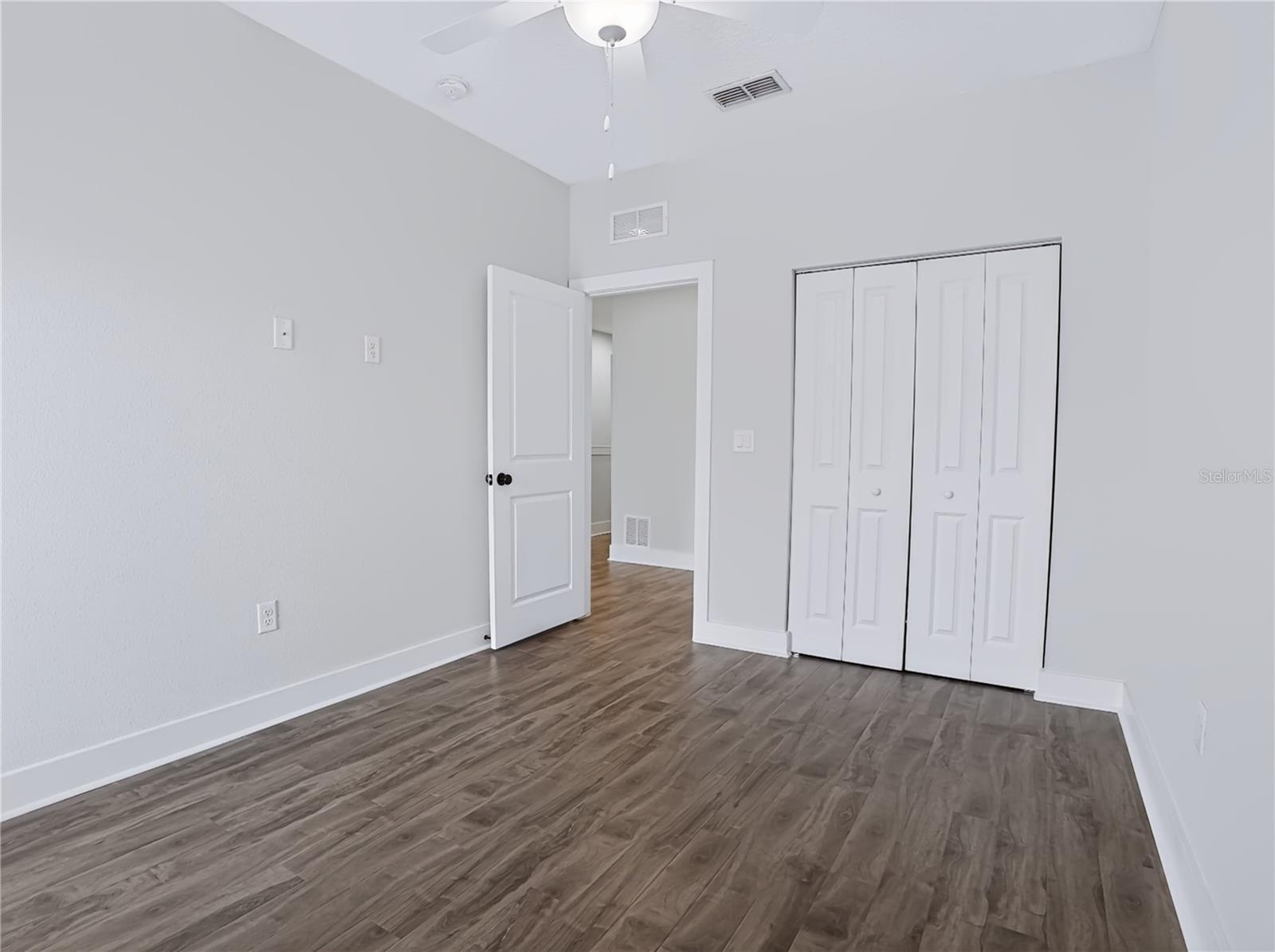 COBBLESTONE WALK AT KALEY # 6 - Residential