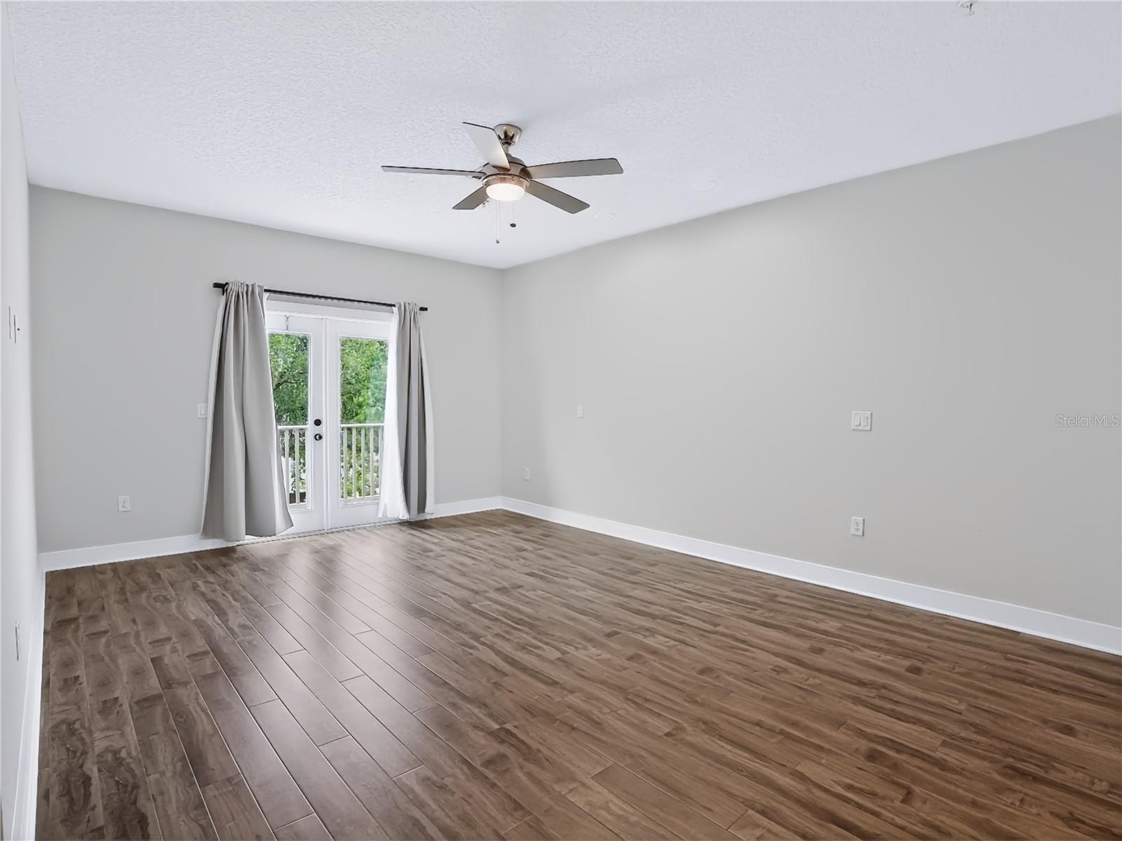 COBBLESTONE WALK AT KALEY # 6 - Residential