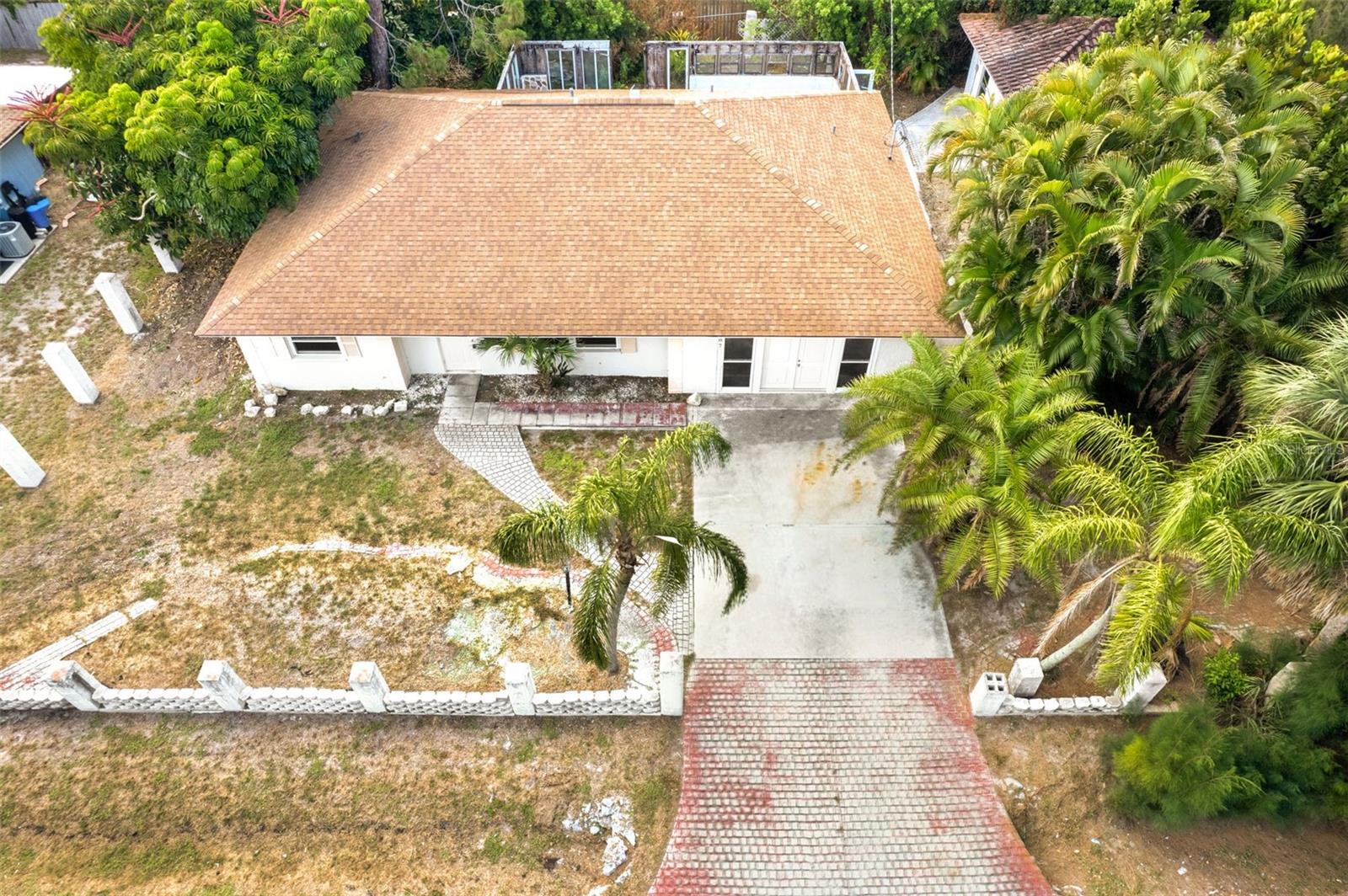 SOUTH VENICE - Residential