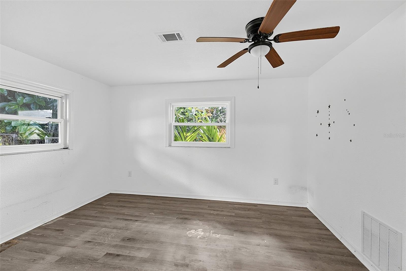 SOUTH VENICE - Residential