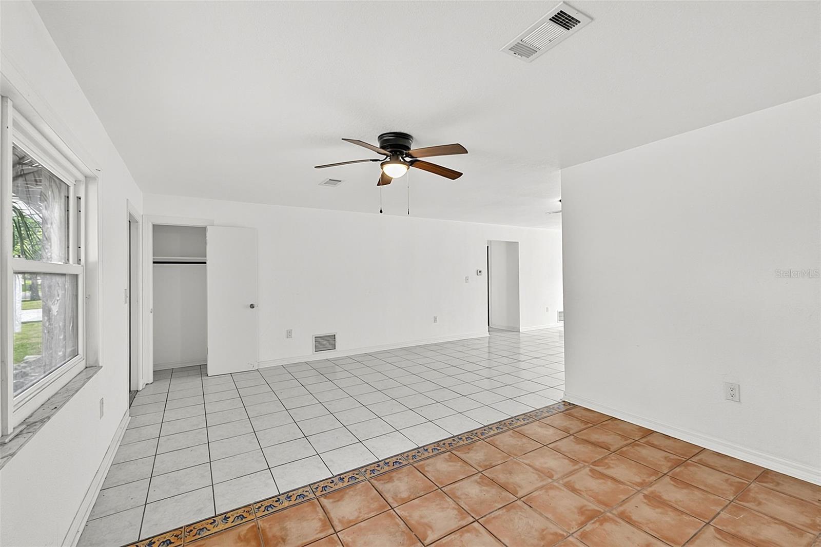 SOUTH VENICE - Residential