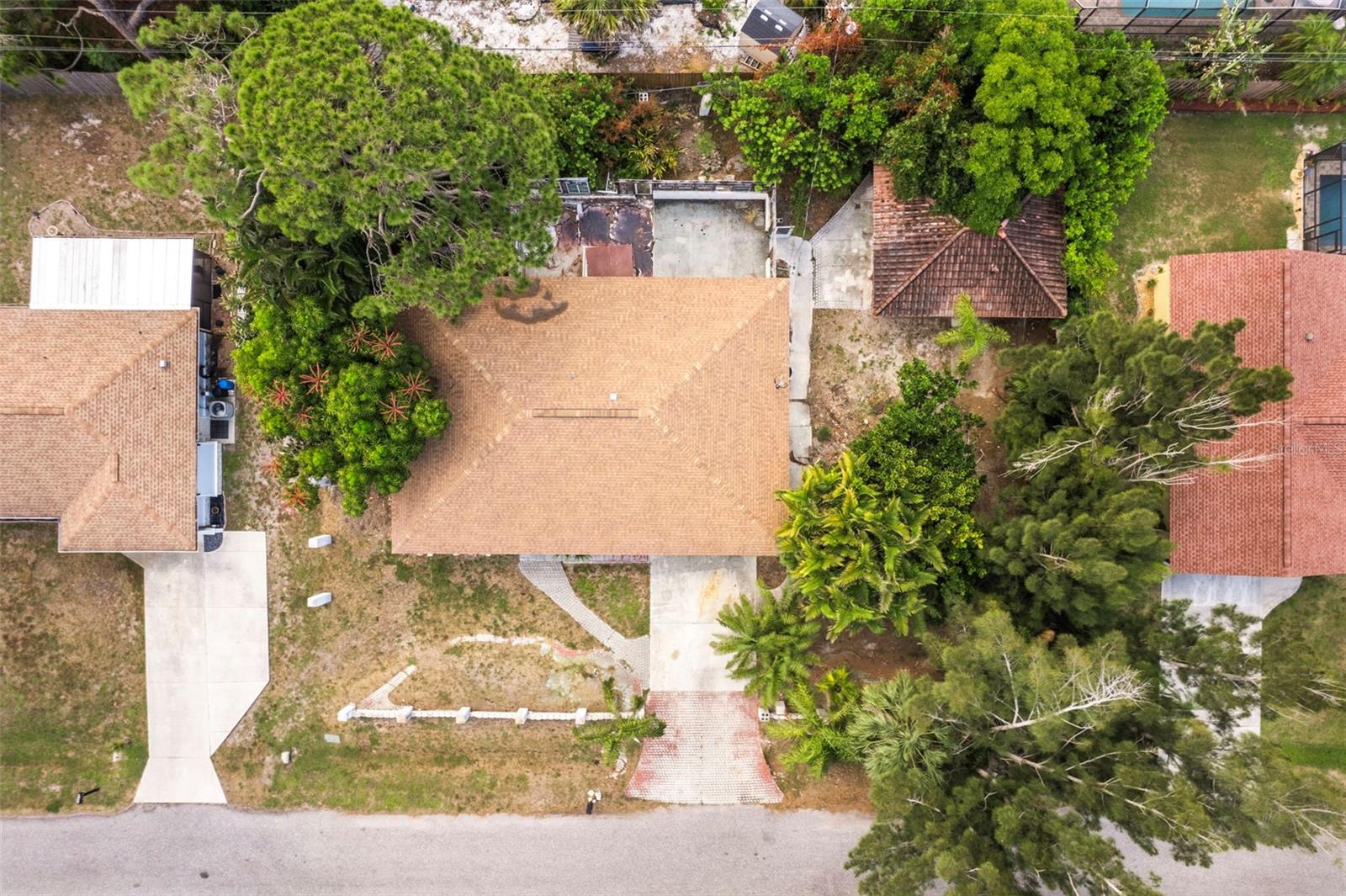 SOUTH VENICE - Residential