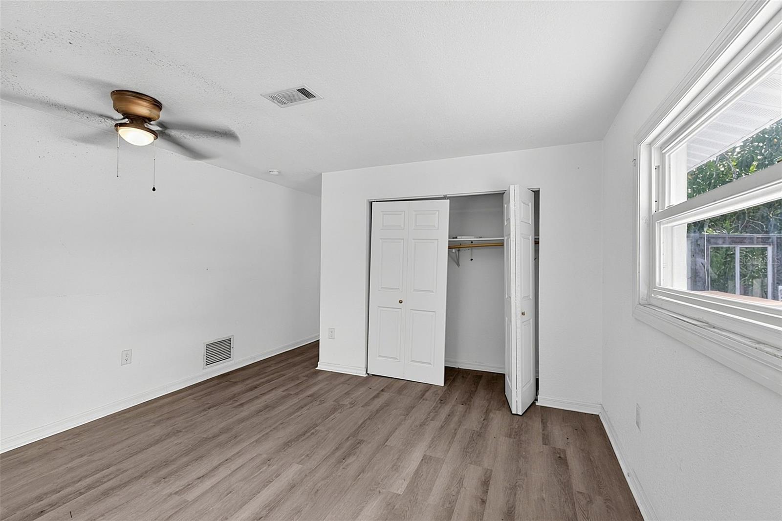 SOUTH VENICE - Residential