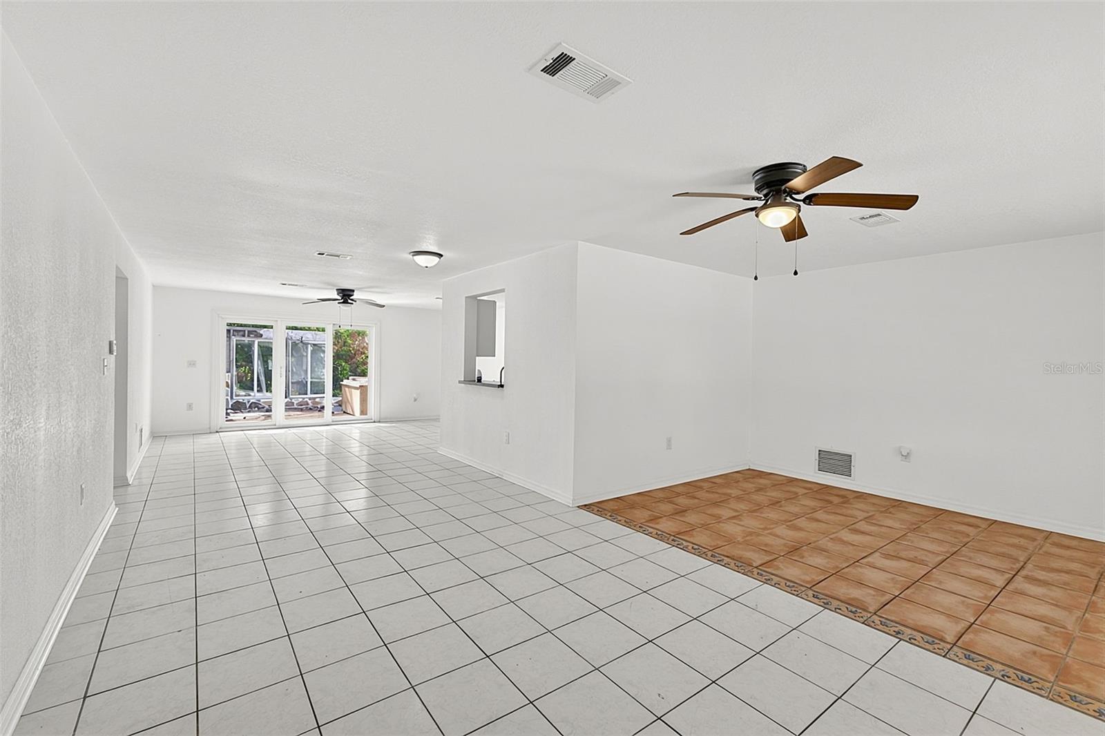 SOUTH VENICE - Residential