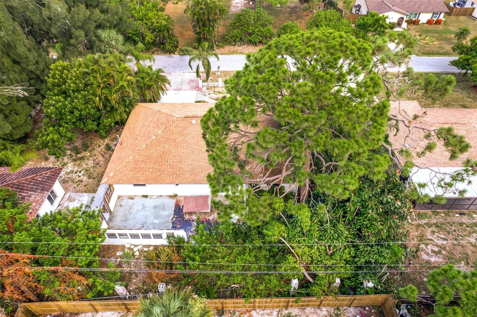 SOUTH VENICE - Residential