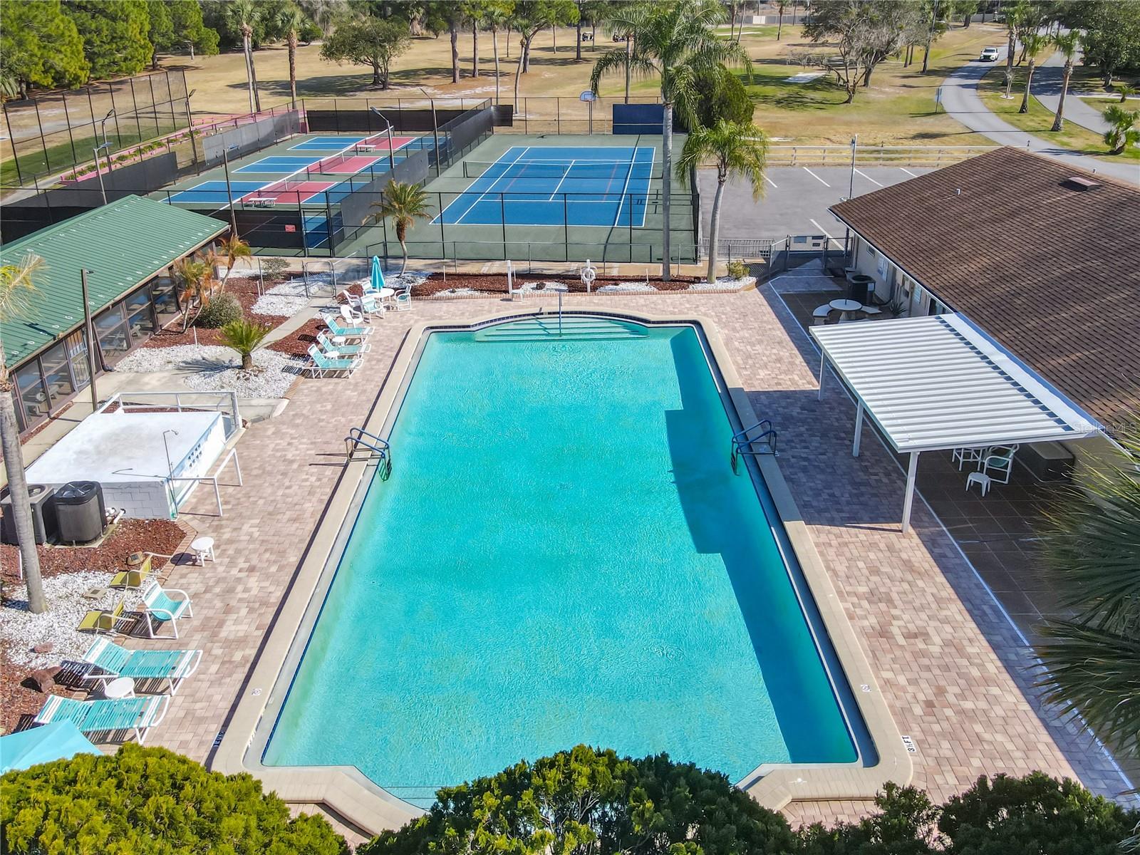 KOVE ESTATES COOP - Residential