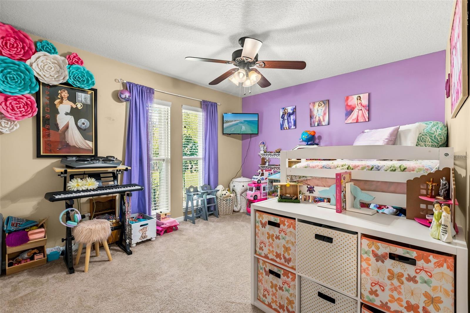 WOODSIDE VILLAGE - Residential