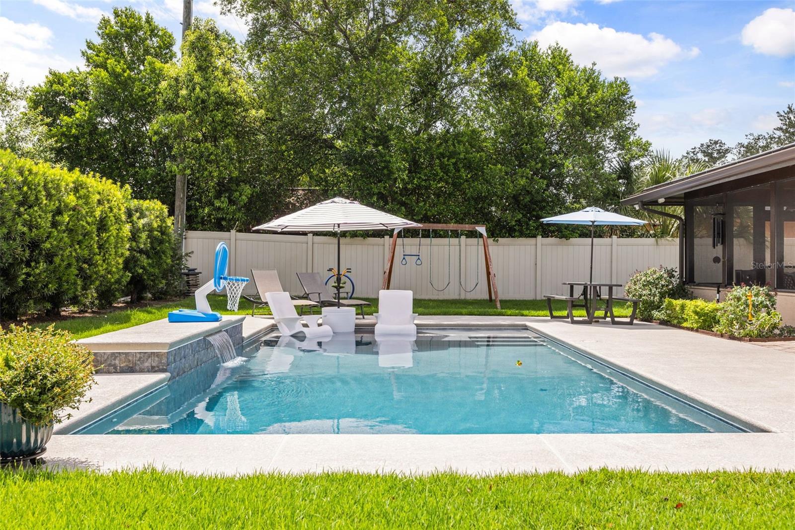 WOODSIDE VILLAGE - Residential