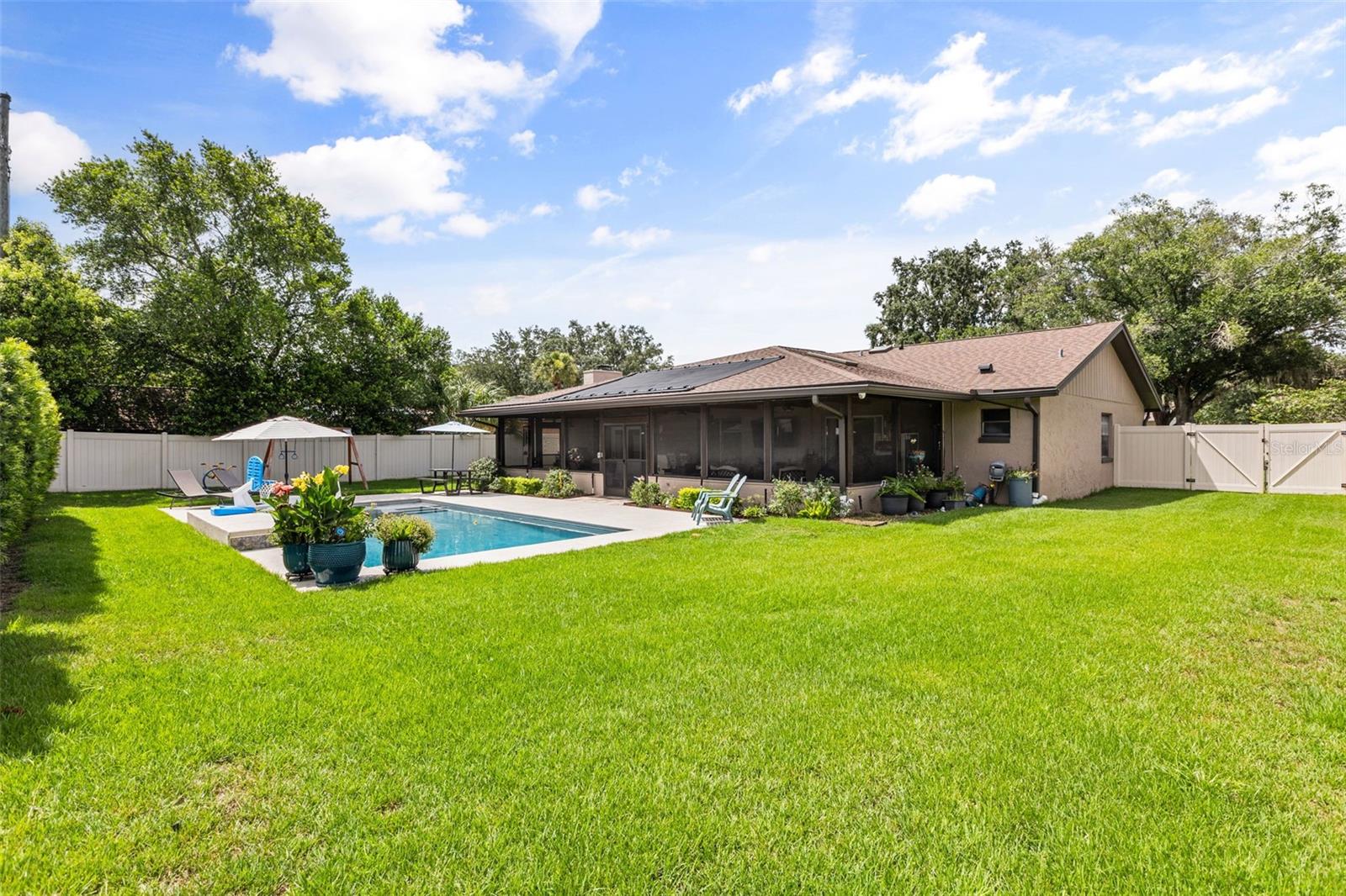 WOODSIDE VILLAGE - Residential