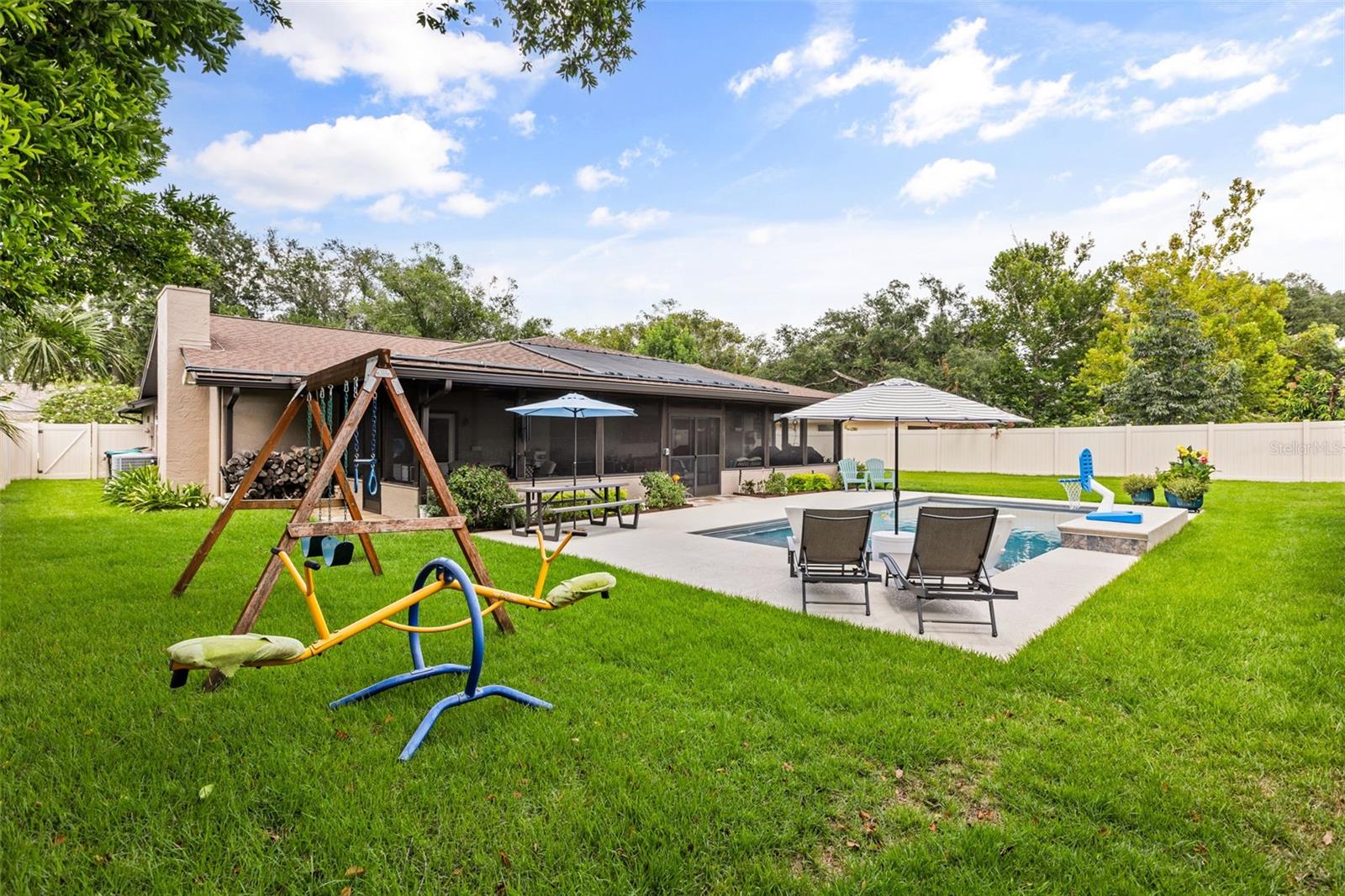 WOODSIDE VILLAGE - Residential