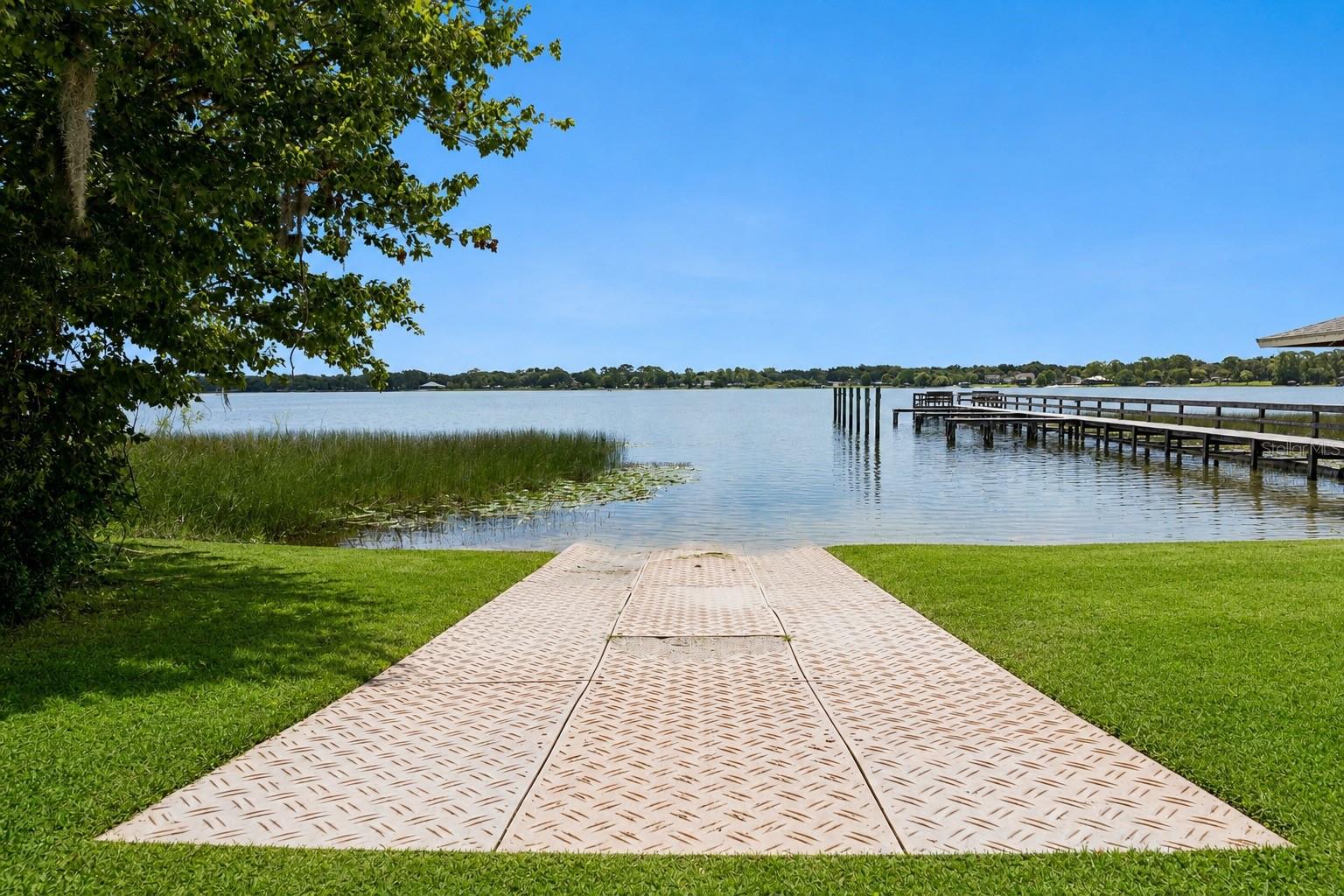 LAKE JOANNA ESTATES - Residential