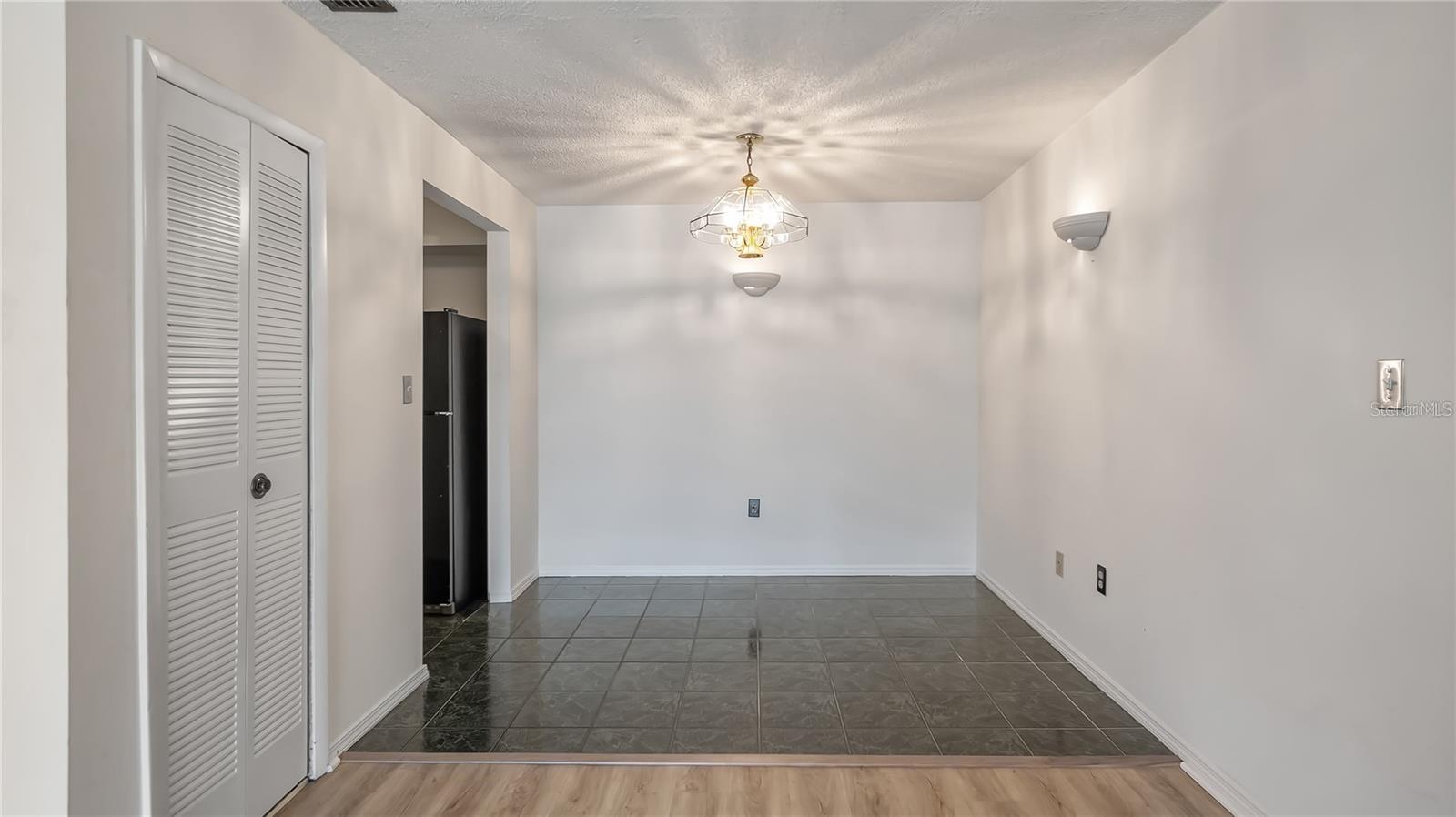 ALTAMONTE HEIGHTS - Residential