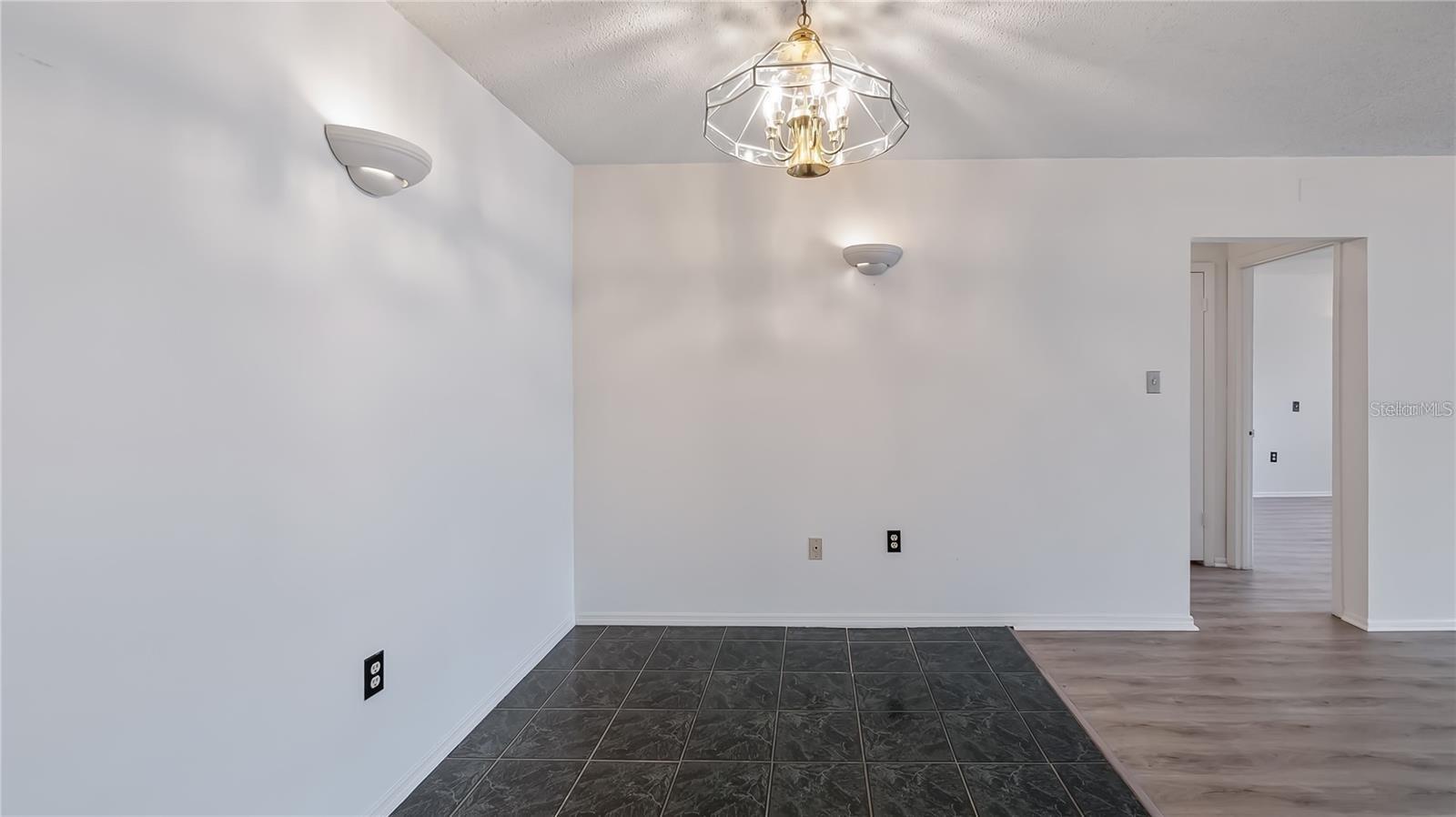 ALTAMONTE HEIGHTS - Residential