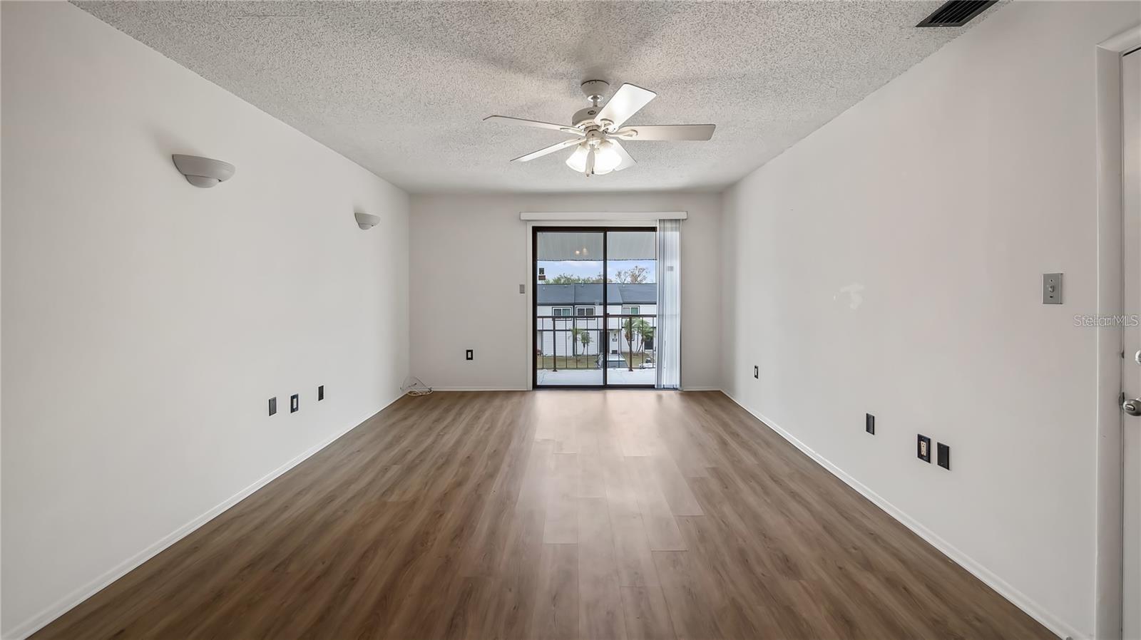 ALTAMONTE HEIGHTS - Residential