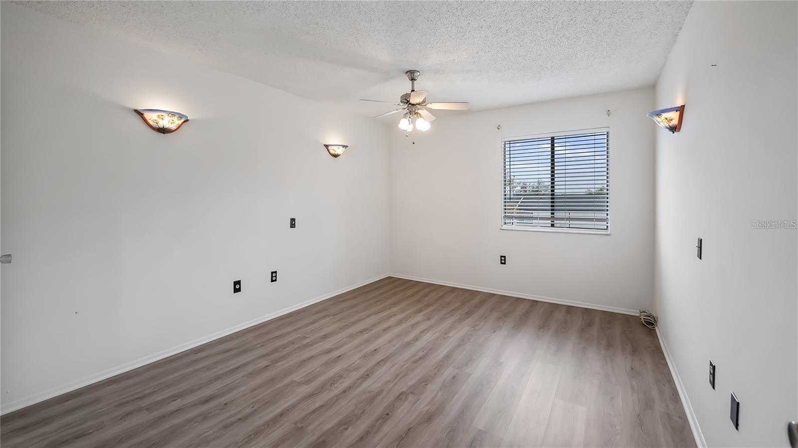 ALTAMONTE HEIGHTS - Residential