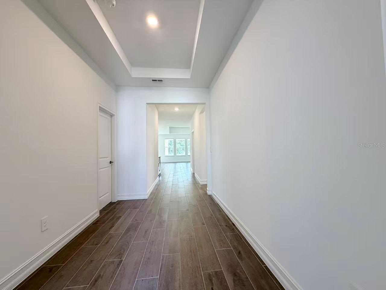 TWO RIVERS - Residential Lease