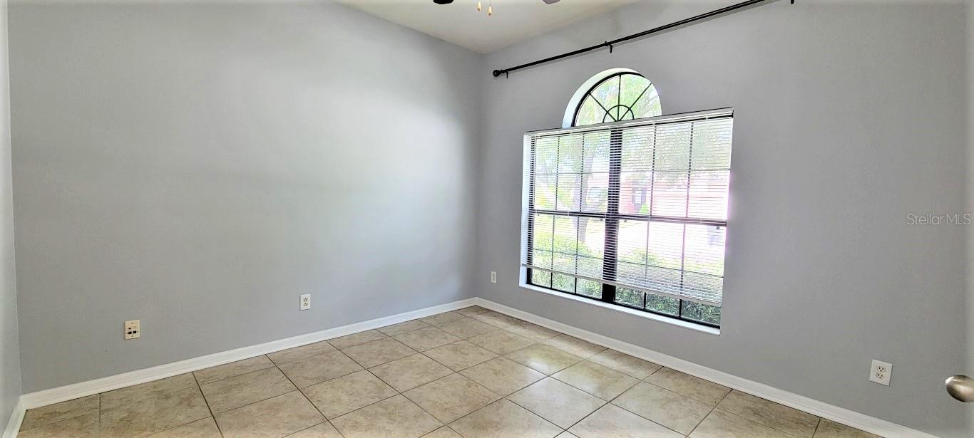 OAK CREEK - Residential Lease