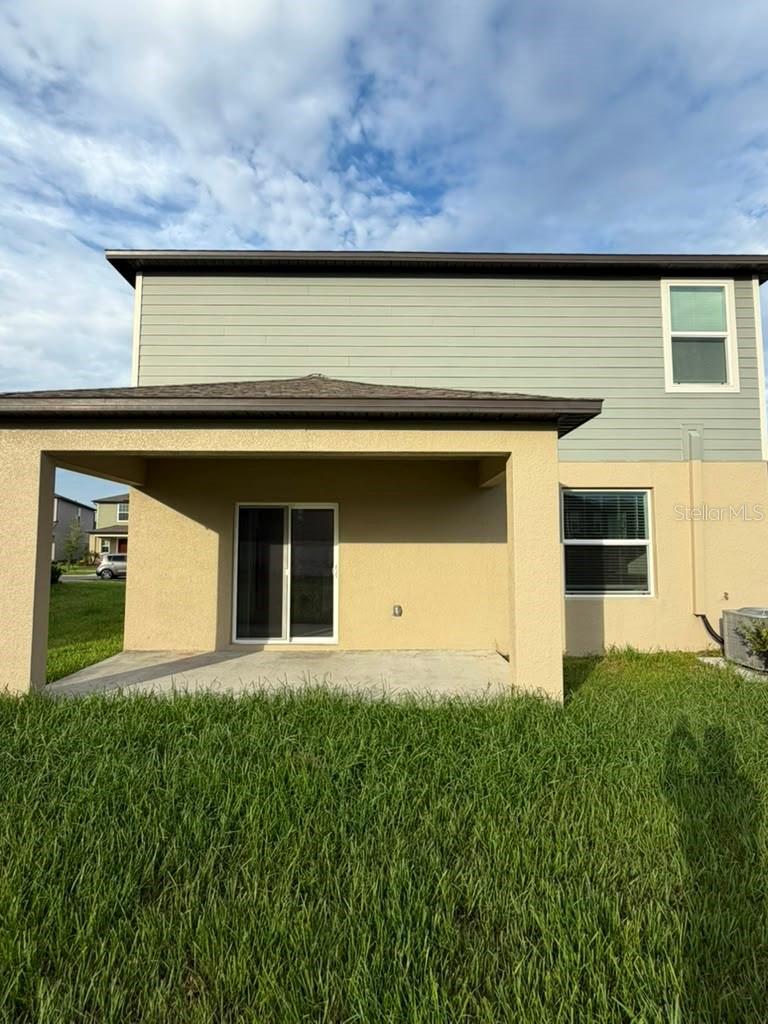 TWO RIVERS - Residential Lease
