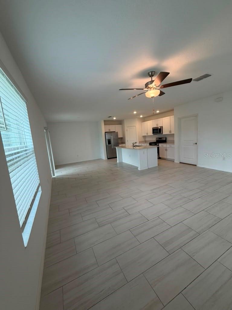 TWO RIVERS - Residential Lease