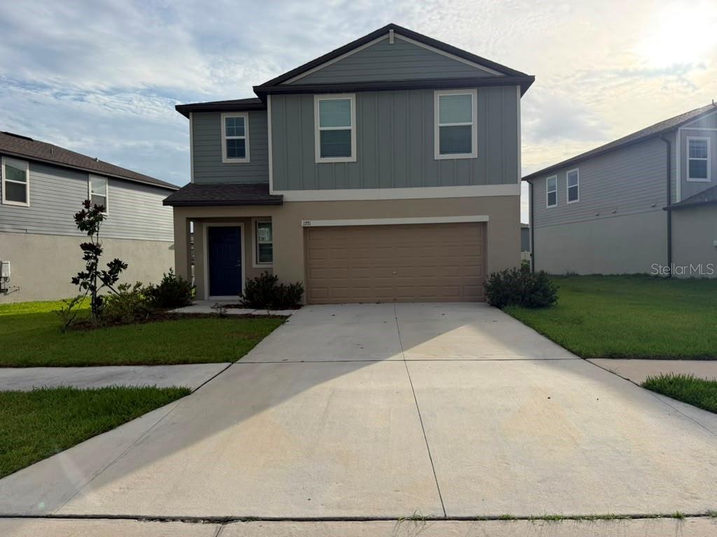 TWO RIVERS - Residential Lease