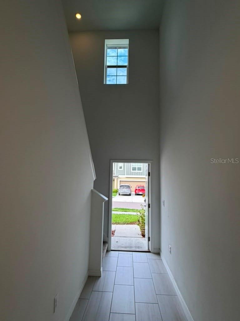 TWO RIVERS - Residential Lease