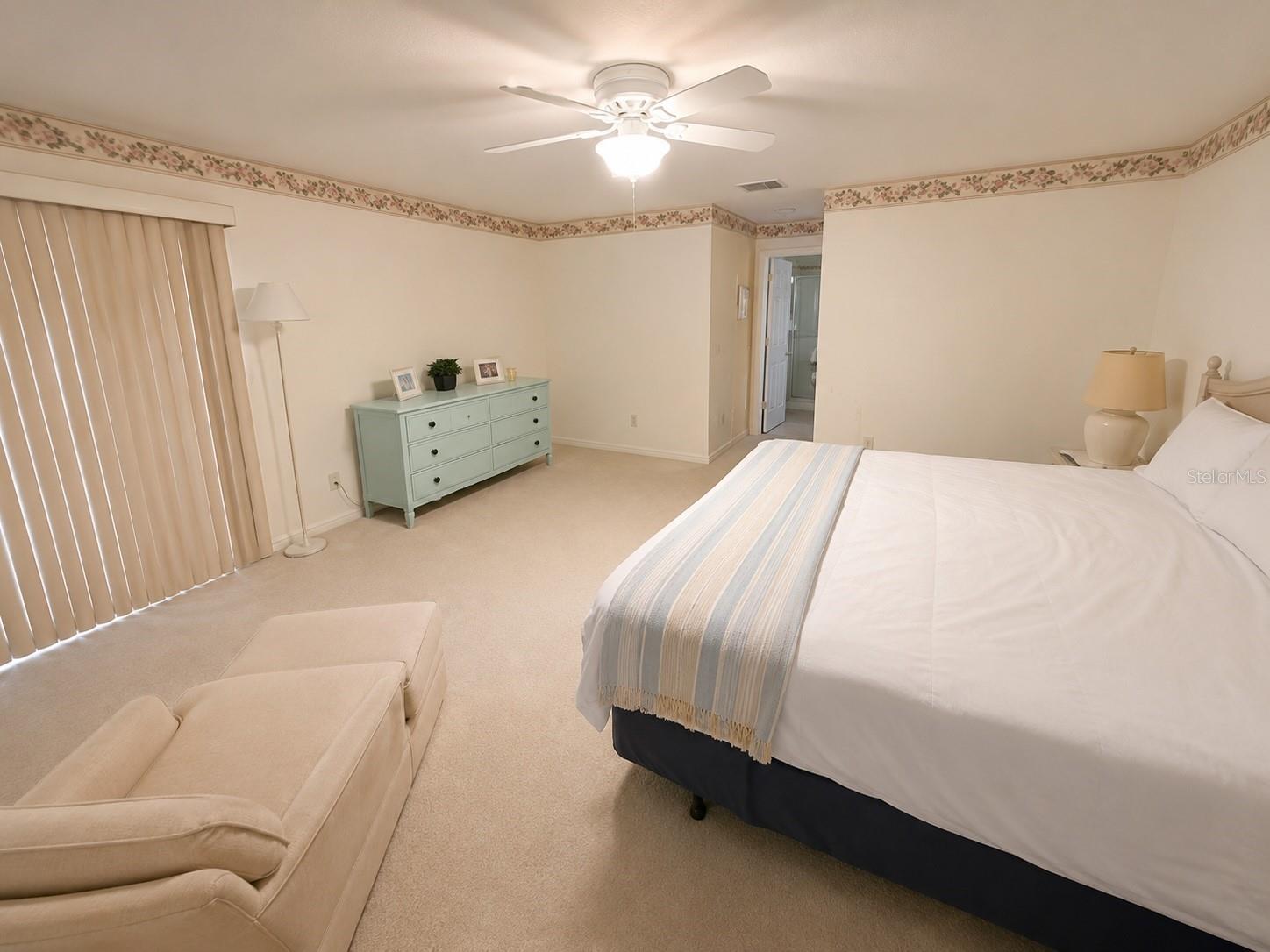 LAKESHORE VILLAGE - Residential