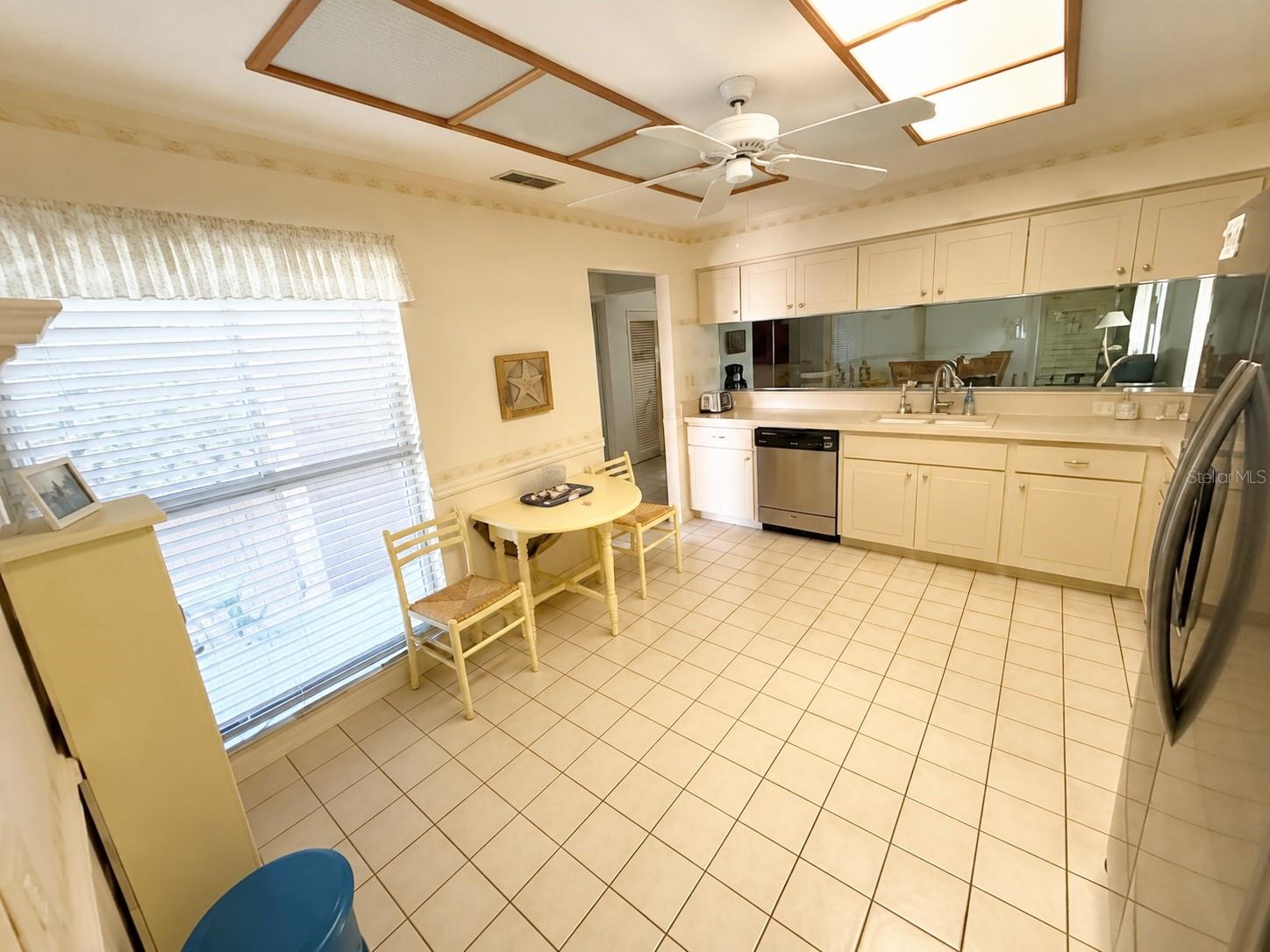 LAKESHORE VILLAGE - Residential