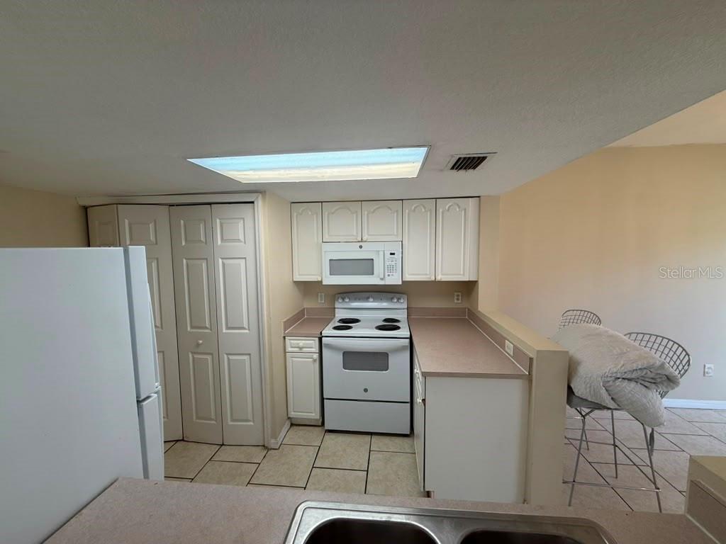 BIMINI BAY PH 02 - Residential Lease