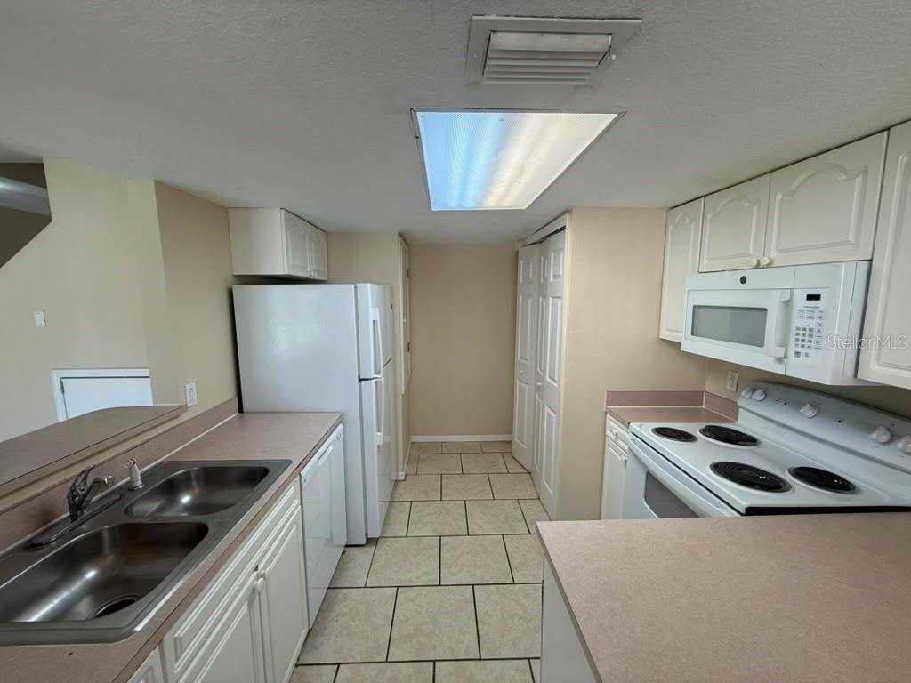 BIMINI BAY PH 02 - Residential Lease