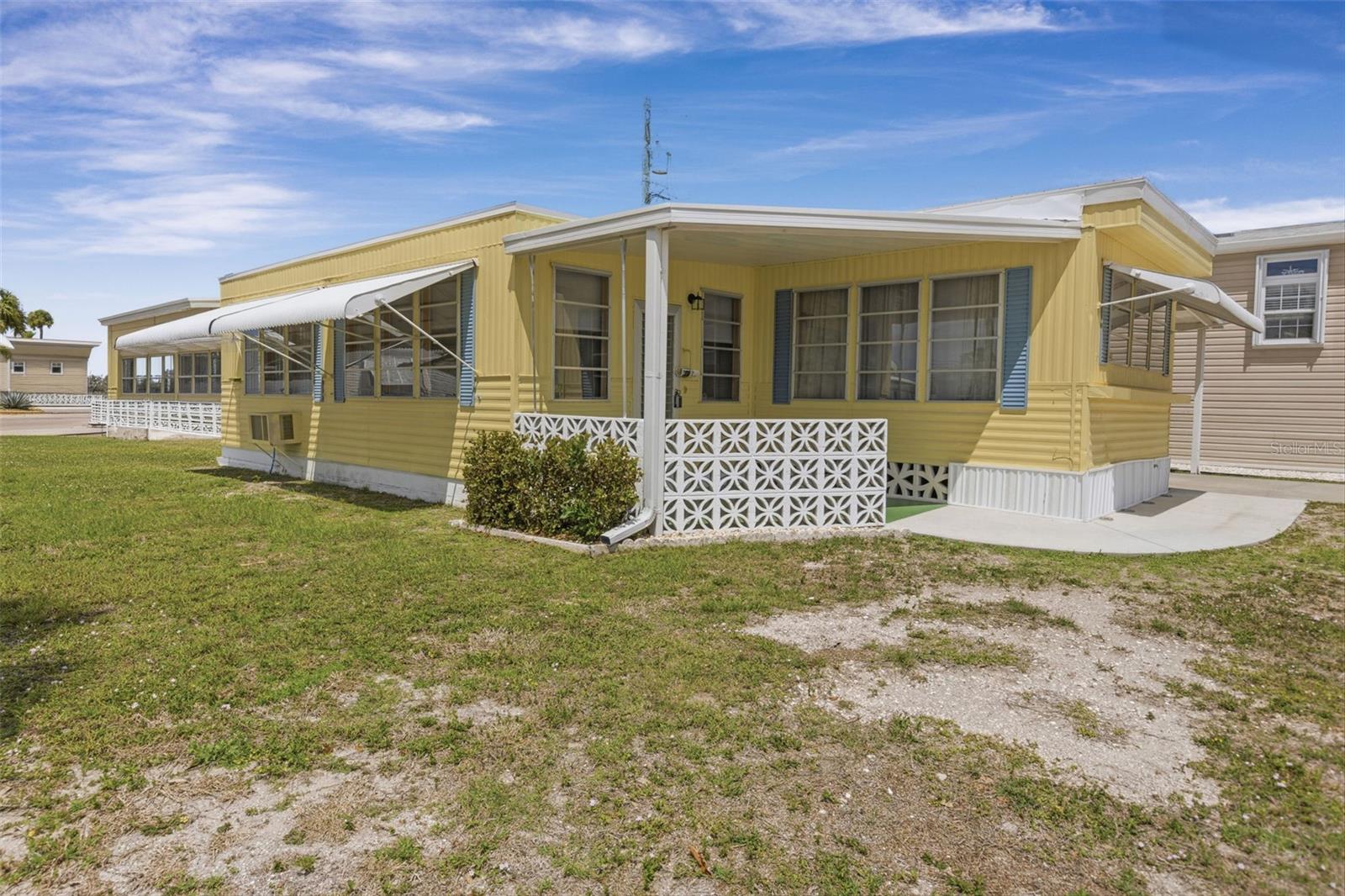 COUNTRY CLUB ESTATES - Residential