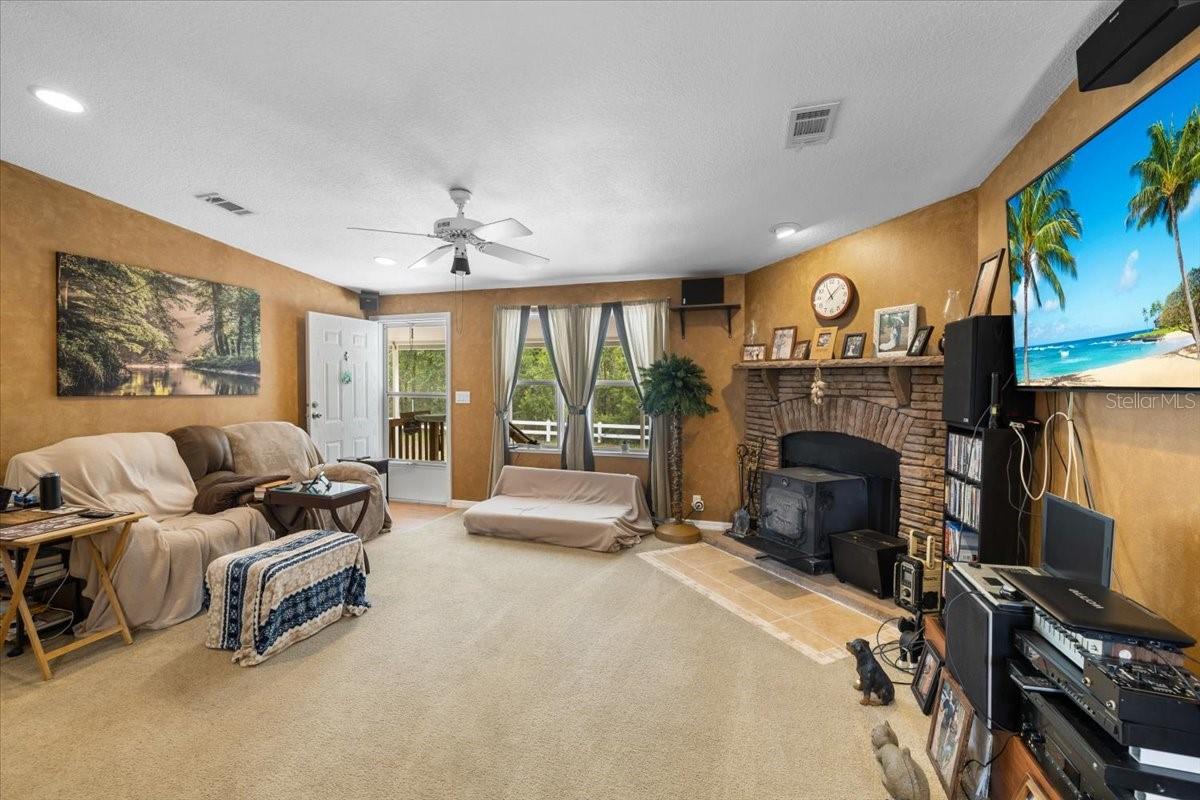 ACREAGE - Residential