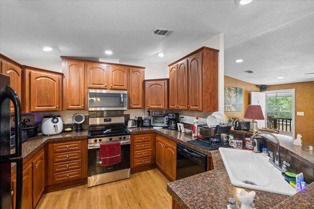 ACREAGE - Residential