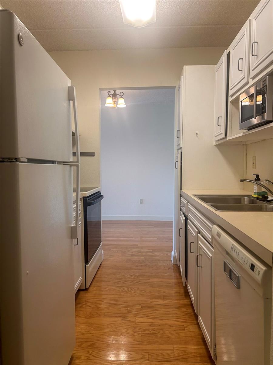 BAYSHORE TRACE - Residential Lease