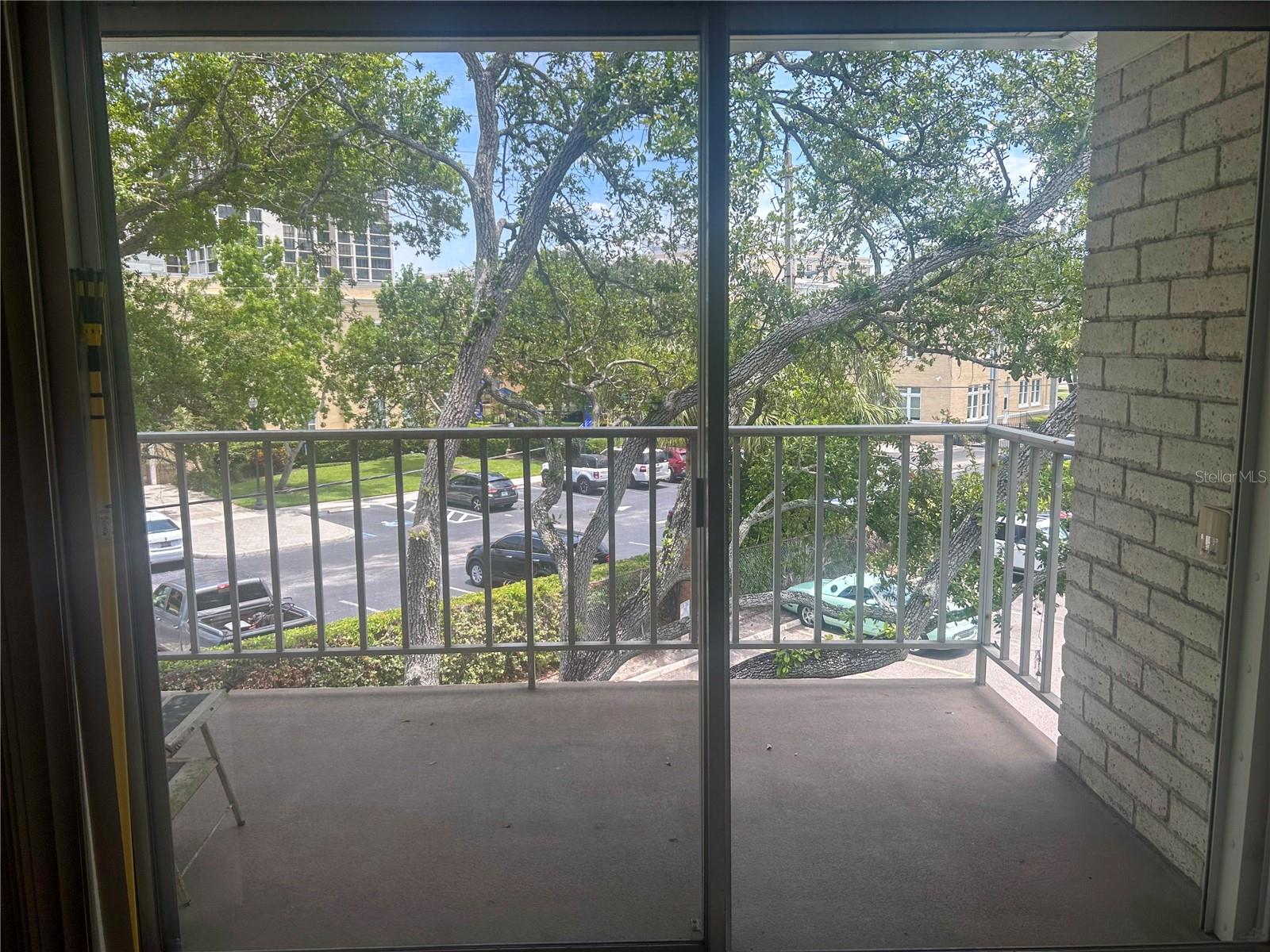BAYSHORE TRACE - Residential Lease